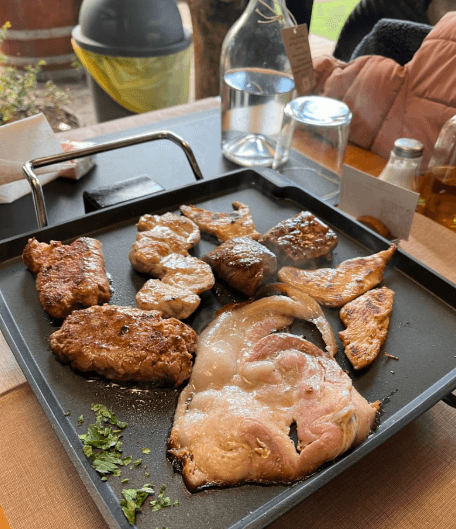 Carne alla griglia dell'osteria